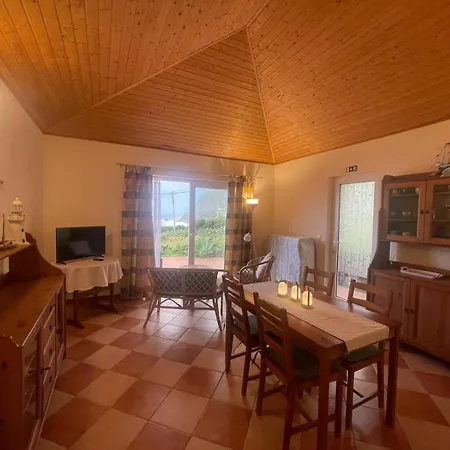 Apartment Sea Breeze Faja Grande
