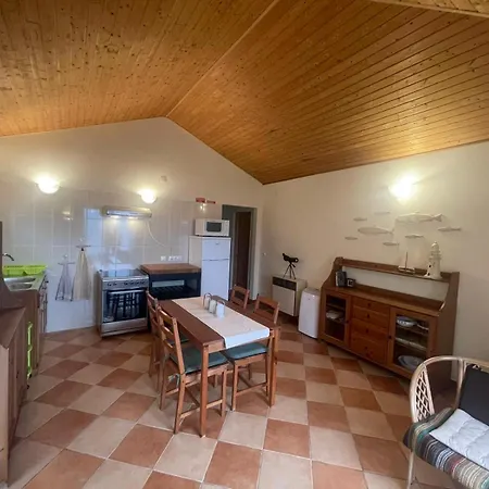 Sea Breeze Apartment